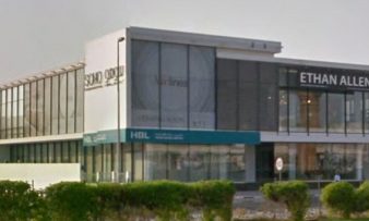 B+G+1+R Showroom im